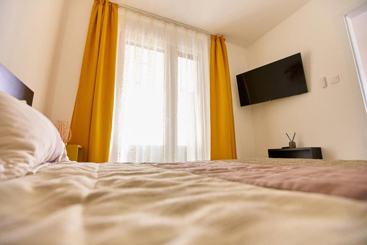 Апартаменты Starlight Bronze Szeged- Exclusive Экстерьер фото
